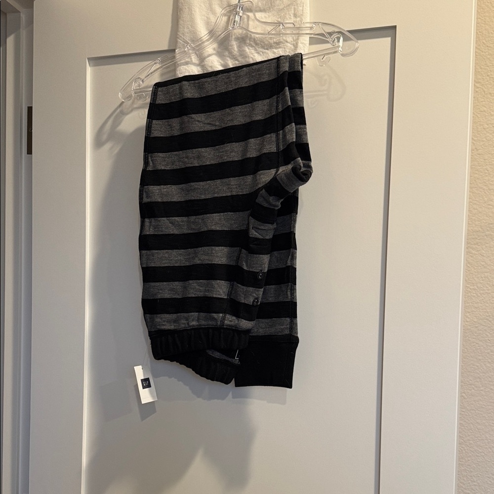 NWT- GAP Men/Boys Black and Gray Striped Lounge Bottoms